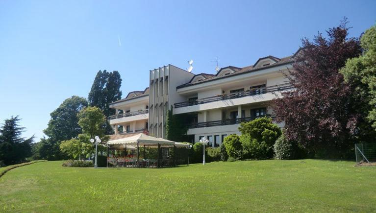 Hotel Bellavista Монтебелуна Екстериор снимка
