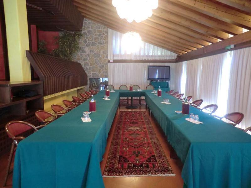 Hotel Bellavista Монтебелуна Екстериор снимка