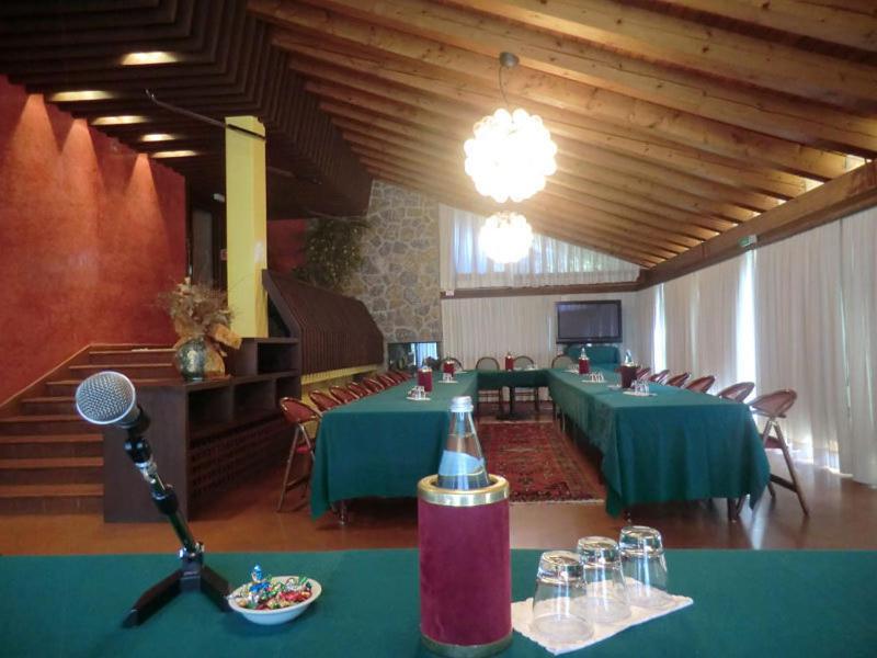 Hotel Bellavista Монтебелуна Екстериор снимка