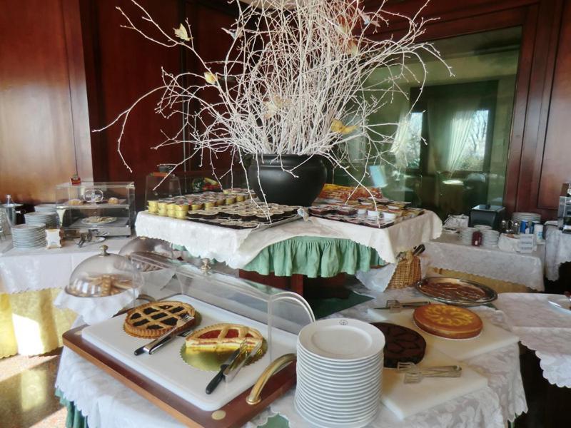 Hotel Bellavista Монтебелуна Екстериор снимка